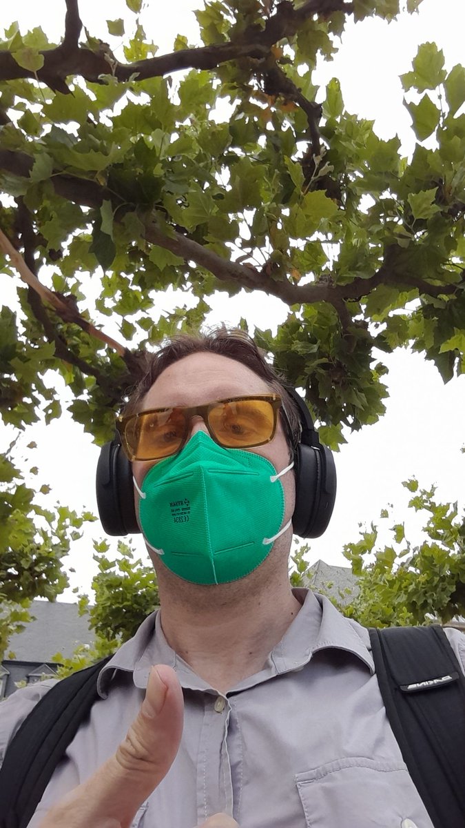 reclaimrosalux1's tweet photo. #Düsseldorf #dus1507

Schwurbeldemo hat schon begonnen; am Mikrofon Mona Aranea🙉 Zum Glück gibt es Noise-Cancelling-Kopfhörer😌 https://t.co/s6fKHbzDdE