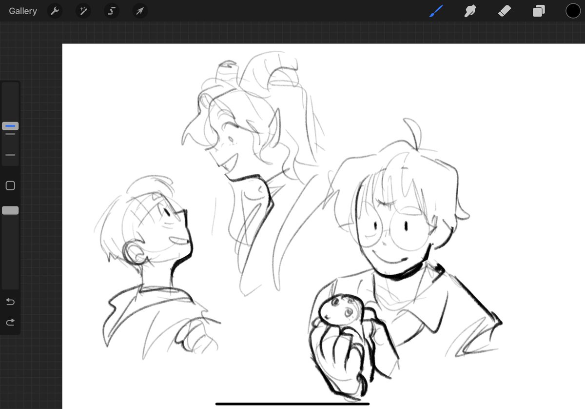 Tryna get used to drawing them. I love Thanatos too but good lord I can't draw all that armor (I can't draw Lizard either apparently DHFJEJK)