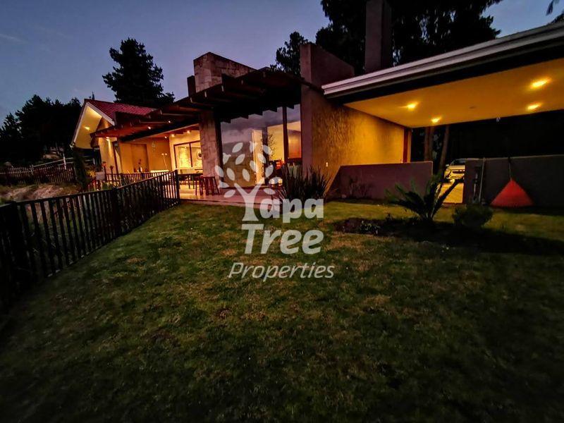 YapaTreeRE's tweet photo. Fantastic 4BDR Home Surrounded by Nature

Sector: Hacienda El Alamo, Tarqui

 415K

More images &amp; info on our site.  https://t.co/jDJOt6r8zH #Azuay #BienesRaícesCuenca #cuencaecuador🇪🇨 #CuencaRealEstate #InmobiliriaCuenca #ForSaleCuenca https://t.co/DtuADqbRSE
