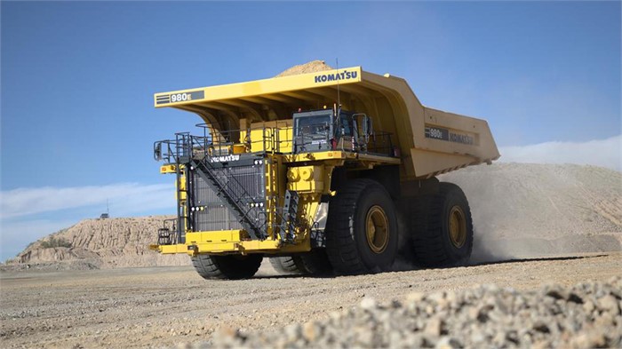 auctiontime's tweet photo. Komatsu Debuts 980E-5SE Electric-Drive Mining Truck With Best-In-Class Power💪
➡️ https://t.co/x4lZKWgSVd
#Komatsunews #blogpost #electricmining #mining #miningtruck #trucknews https://t.co/xTA7byzNTo