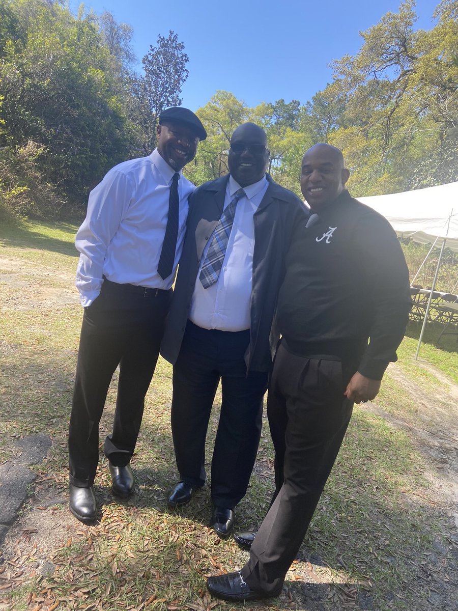 CoachACCarter's tweet photo. FAMUly, help me wish my Big Brother Tim Carter a HAPPY BIRTHDAY🫲🏾🫲🏾🫲🏾#BestBuddy #TrueRattler🧡💚🐍 https://t.co/gbxeFXjtaw