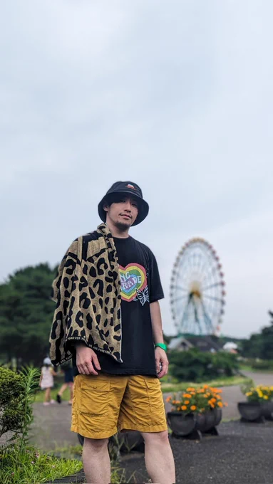 もしやと思ってココさん @COCOpate_GANG Tシャツにヒョウ柄タオル合わせてみたらバッチリでした🤸夏フェスどんどん着ていこう✌️🦋♥ #ギャンパレ 