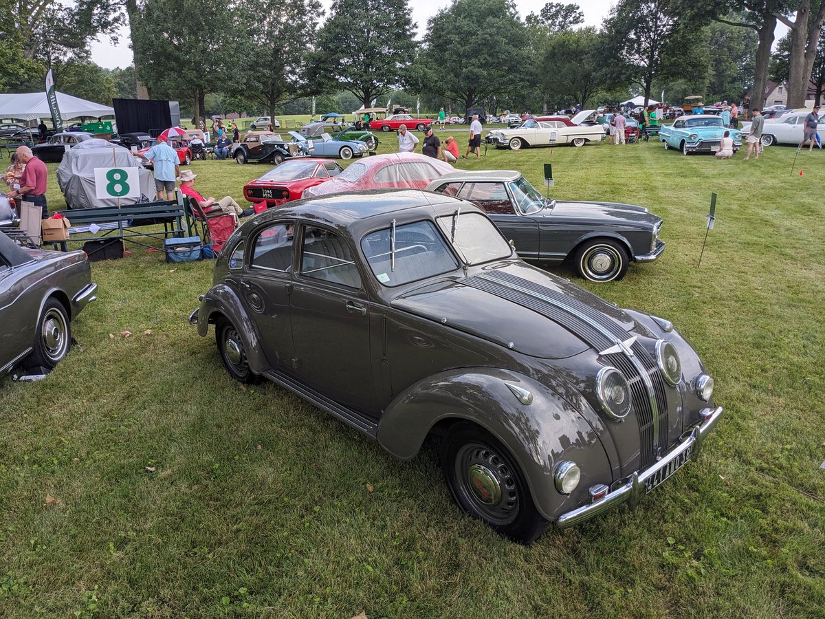 underdog02's tweet photo. 1938 Adler Type 10 at #KeenelandConcours a few minutes before moving inside for lightning safety protocols.
@LaneMotor https://t.co/1vtE1Tko2D