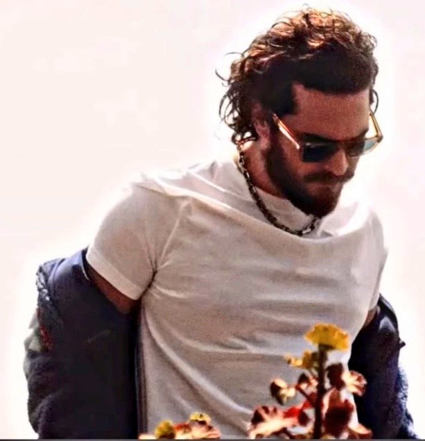 Iyi Geceler Aşkım Çağyim
<a href="/cagatayulusoyy/">Çağatay Ulusoy</a> #ÇağatayUlusoy
#PeyamiDokumaci
#GökhanSahinoğlu