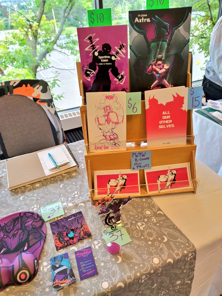 Hello TFCon Toronto!

I'm on the artist alley with fun stuff so come on by!