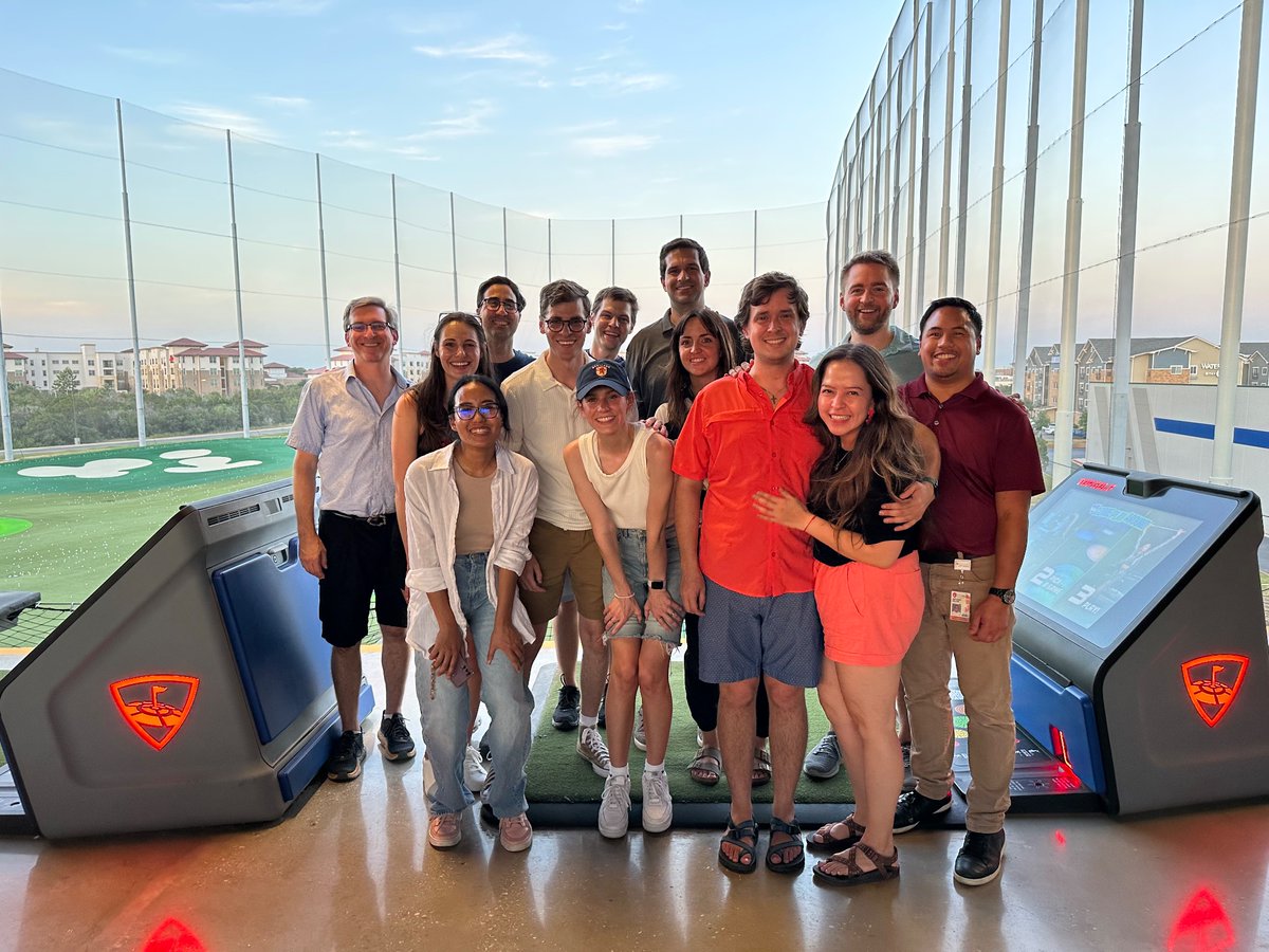 Quite a great group of residents @UTHSCSARadOnc for our too golf welcome retreat!