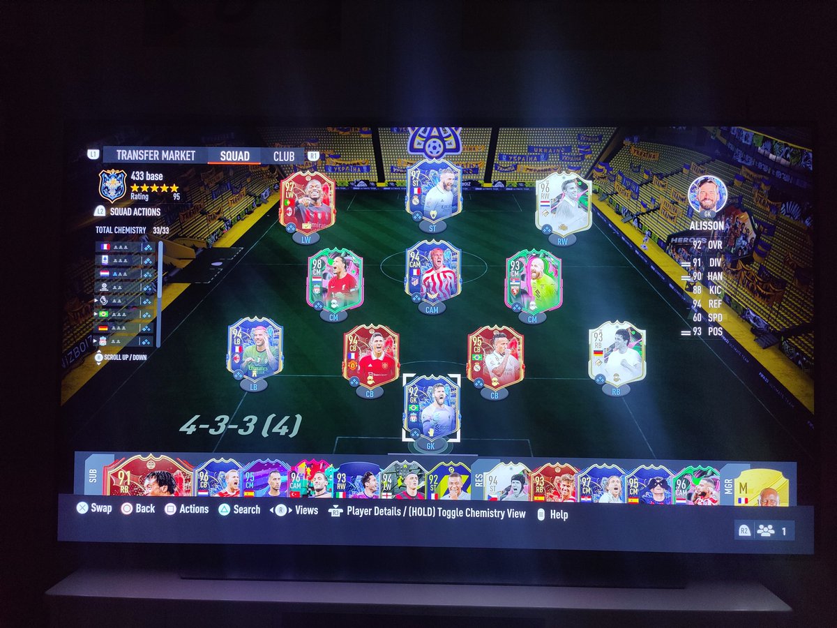 moerkoefin tweet media