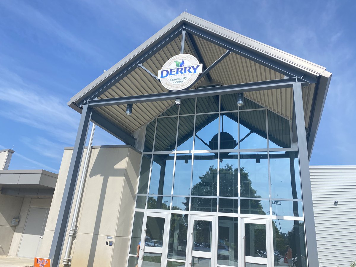 TheAmazingMagi's tweet image. It’s a Saturday morning, so where would I be? Of course at the Derry Township Community Center getting ready to teach the beginner magic class #magiclessons #magicclass