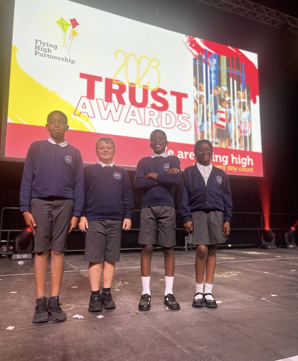 HFHAMissKenny's tweet photo. Reflecting on how brilliantly the hosts, presenters, singers and artists did at the @FlyingHighTrust Awards. We are so incredibly proud of you all and the awardees. A night to remember ✨❤️ https://t.co/vWCsKCI6PH