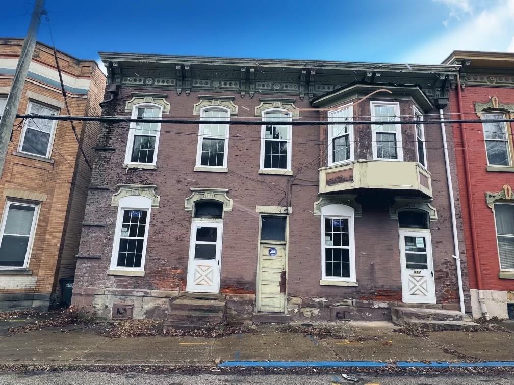 Ronald Witt would love to show you the #listing at 817-819 Market Street #Wheeling #WV  #realestate tour.corelistingmachine.com/home/A3PL9Q