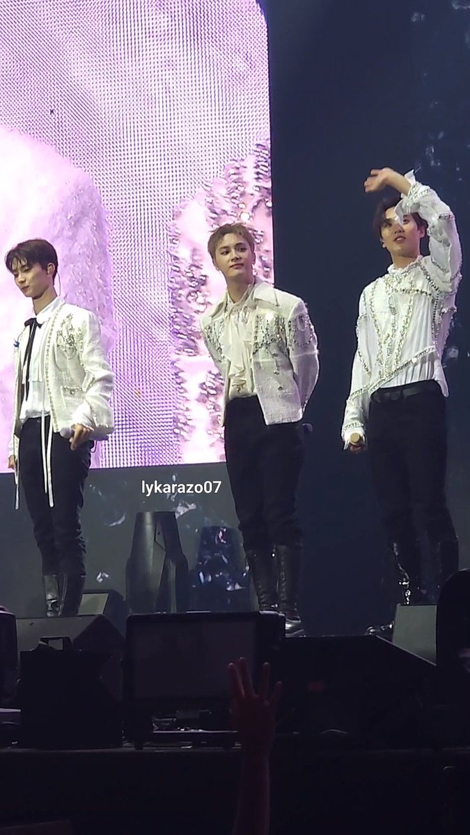lykarazo07's tweet photo. Get well soon haknyeon 🥺 thank you for your hard work 💗🥹 #ZENERATIONinMNL #더보이즈 #theboyz #주학년 #학년 #juhaknyeon #haknyeon #theboyzjuhaknyeon #ハンニョン #周鶴年 #HAKthings https://t.co/vANboCArCK