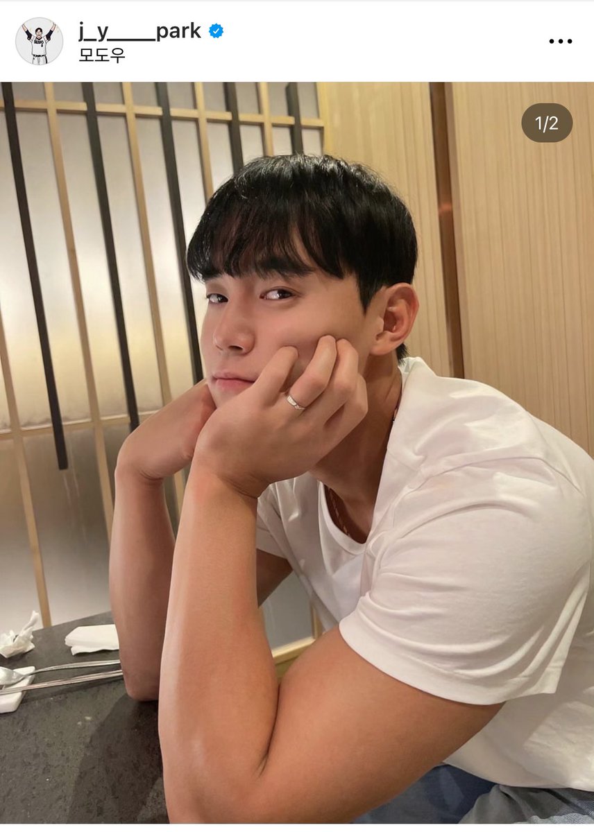 waaagob's tweet photo. 박준영씨...여자친구 생일이라.. 축하해줬네...
떠나보내줄게..흑흑 https://t.co/sFDCUrLTNb
