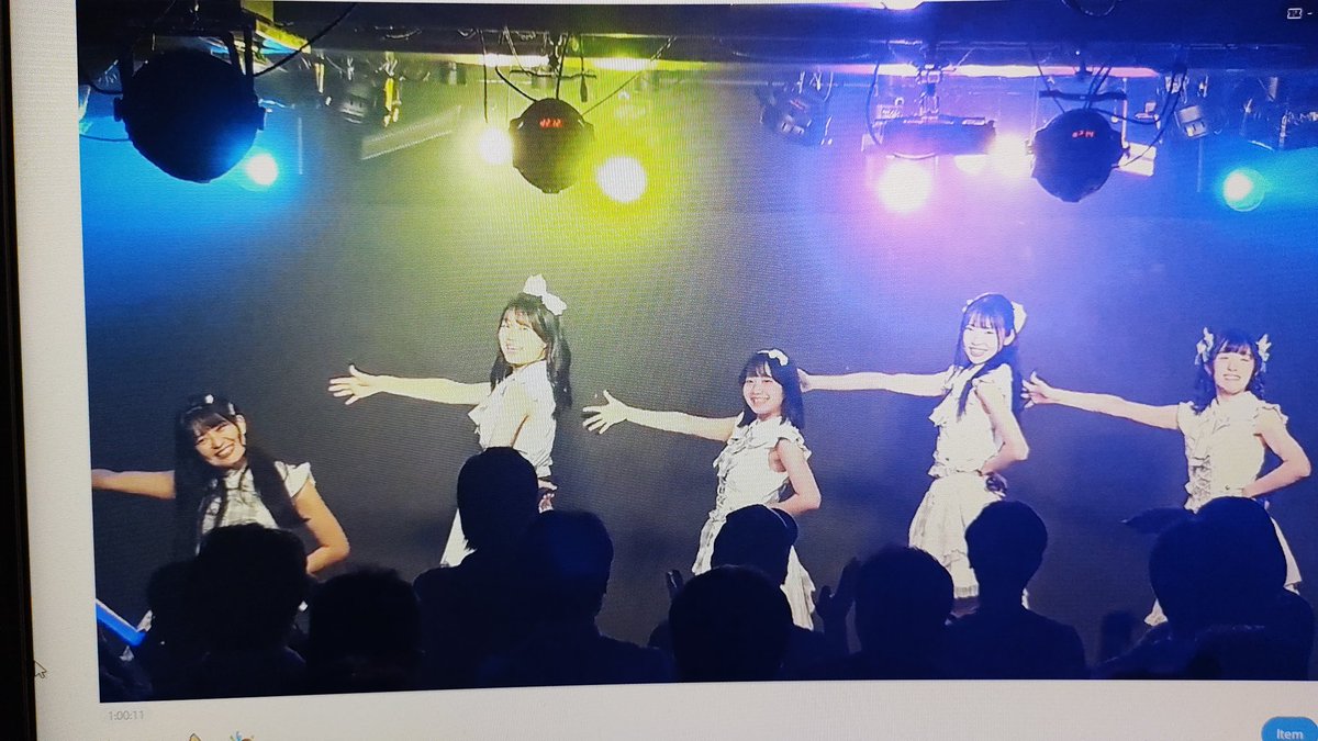 sara_maehanafco's tweet photo. GirlsCross!!vol.27, 15/07/23.
Excelente show, lo disfruté mucho.
Me gustó las expresiones faciales de Saradin y como interactúa con todos hasta con la cámara ☺️🥰.
Ya me estoy acostumbrando a los saludos de Saradin en español. 🥗✨🥰
#SRDN #QuieroSerUnPlato #TalkieTalkyo https://t.co/gQR5DN2C0I
