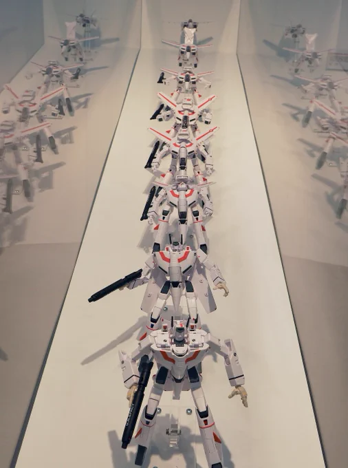 ぎゅっと見所の濃縮された良い展示でした。#マクロス展 #マクロスロボ 