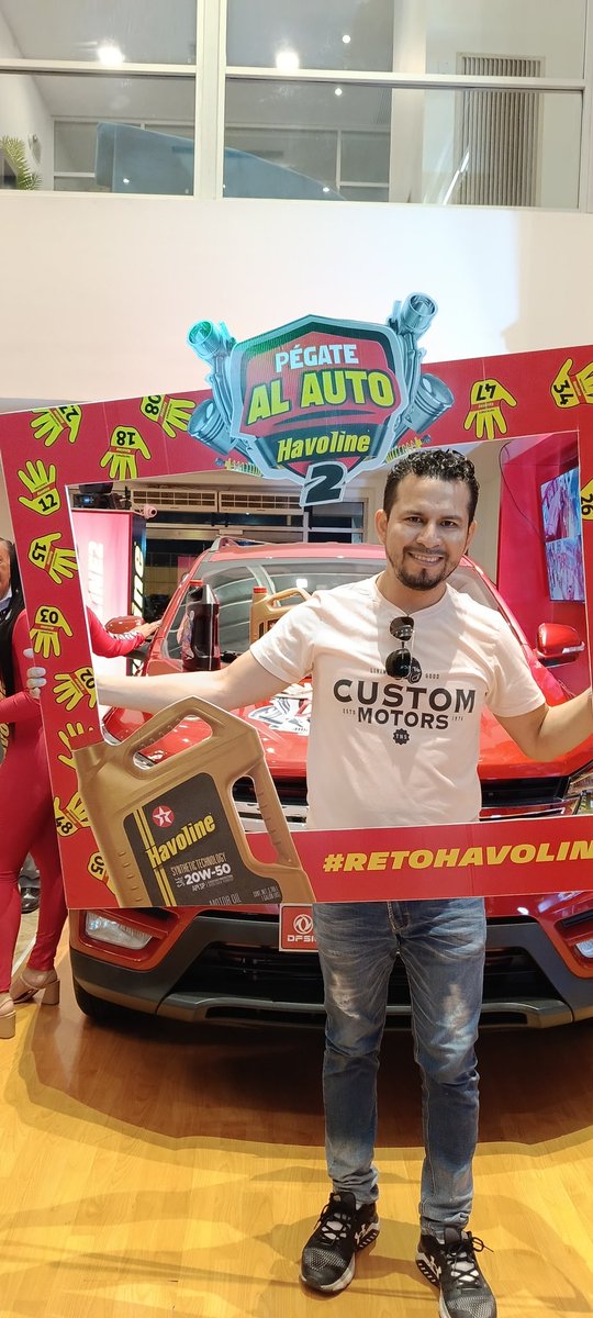erasmomarcillo's tweet photo. Disfrutando de la feria y participando en el #RetoHavoline2 https://t.co/7EuQe1OFTj