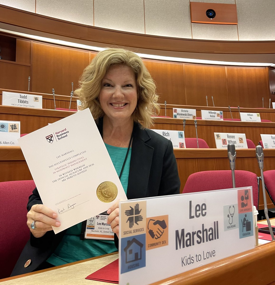 Congrats to Lee for Completing the <a href="/HarvardHBS/">Harvard Business School</a> Strategic Perspecitvies in Nonprofit Management Program!  Thanks to Alabama Association of Nonprofits for the scholarship!