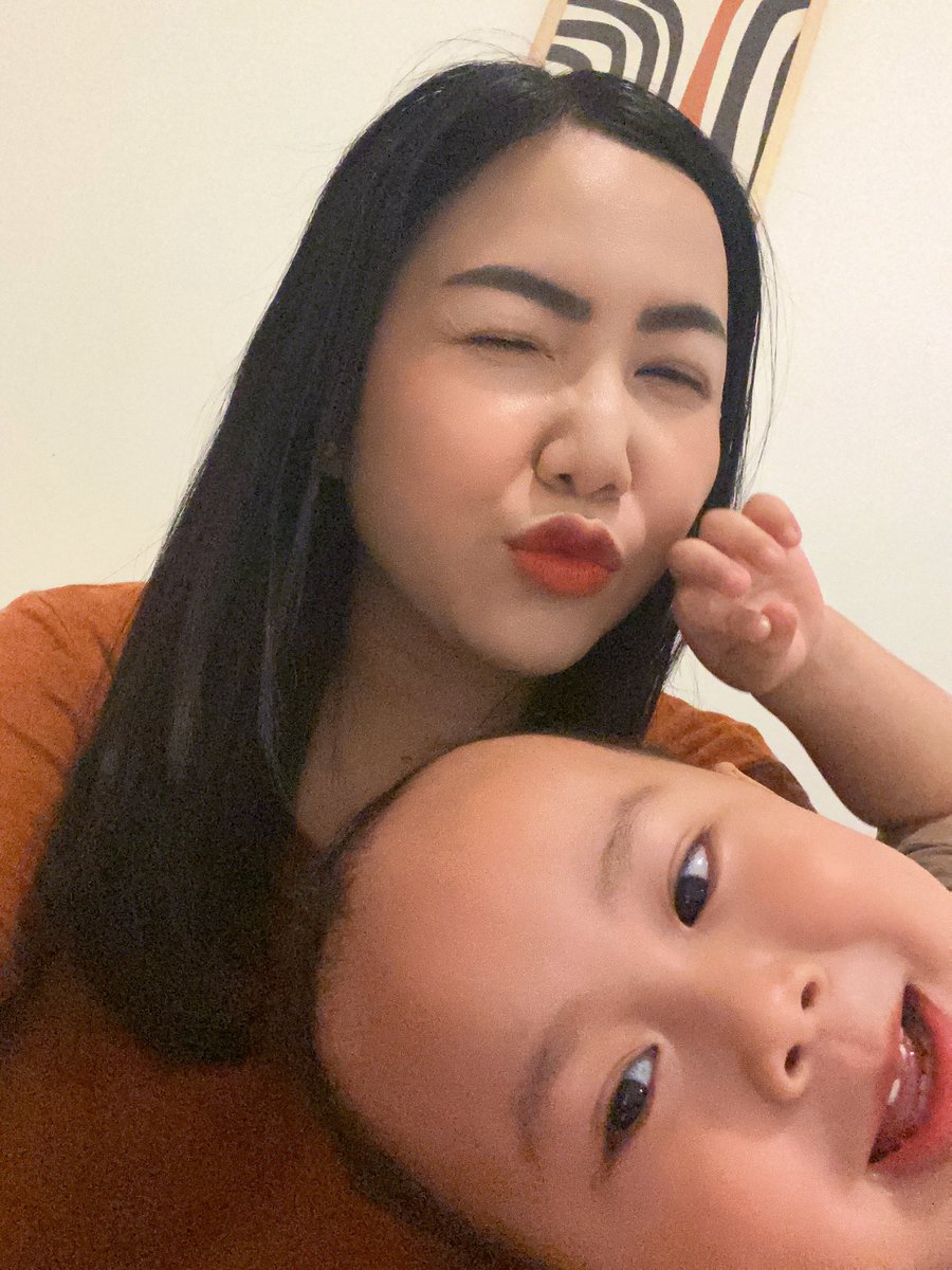NethaMarcela's tweet photo. Happy satnite🤍 https://t.co/PjNfhytr64
