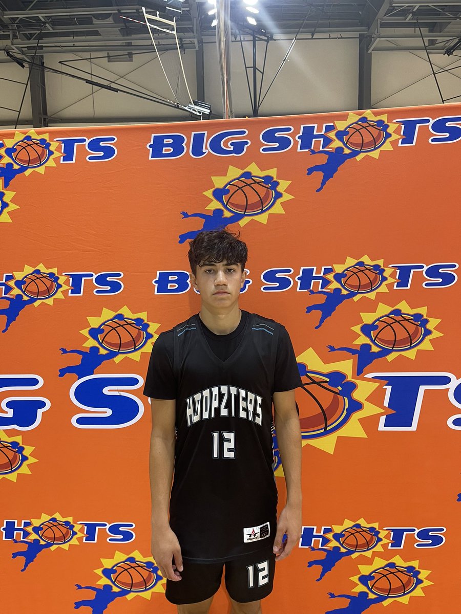 BigShotsGlobal's tweet photo. #BIGSHOTS #NATIONALS
 16u

Hoopzters-72
#12 Ethan Crews 13p
#11 Hampton Garrett 12p

Shots - 49
#20 Trevor Schaffer 15p https://t.co/uDxvzlr0GE