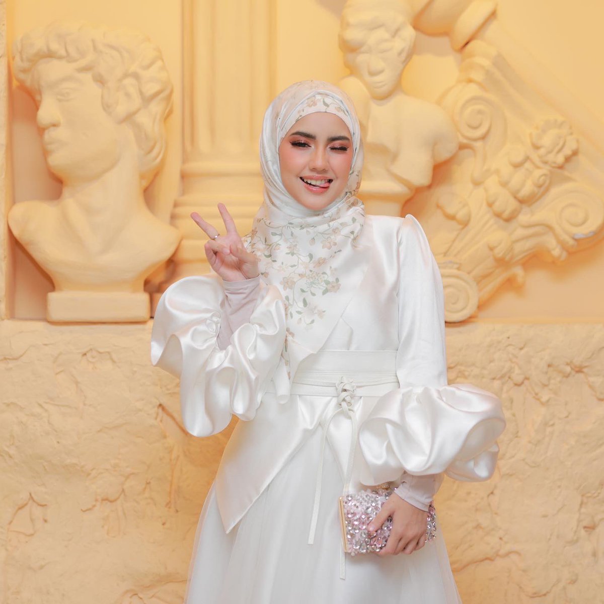 DahliaRizal's tweet photo. Princess treatment only💋 https://t.co/u8KjC7eXiR