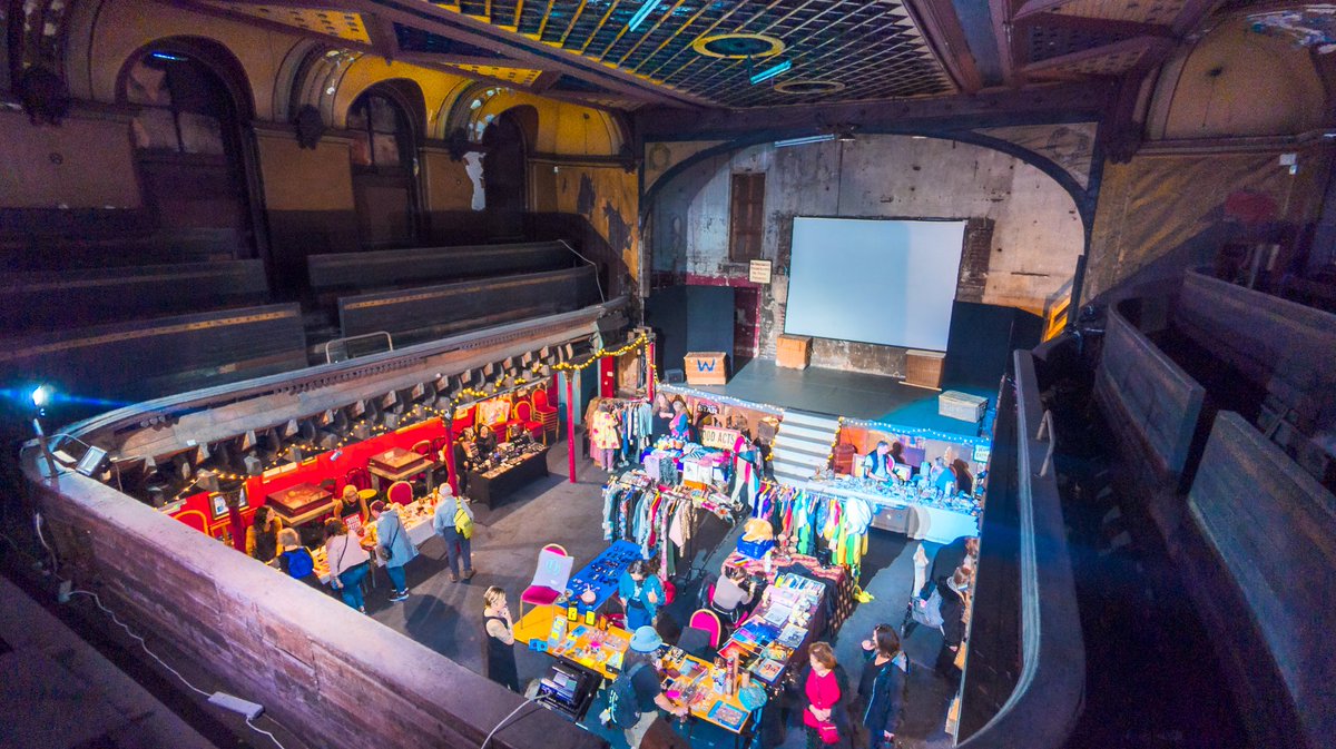 BritPanopticon's tweet photo. This afternoon step into the world's oldest music hall 🎩⭐ and discover a treasure trove of vintage and hand crafted wonders from our fantastic vendors.
We'll be open from 12pm to 5pm ✨💫
@WhatsOnGlasgow @peoplemakeGLA #vintage #seconhand https://t.co/63v4L1XMA2