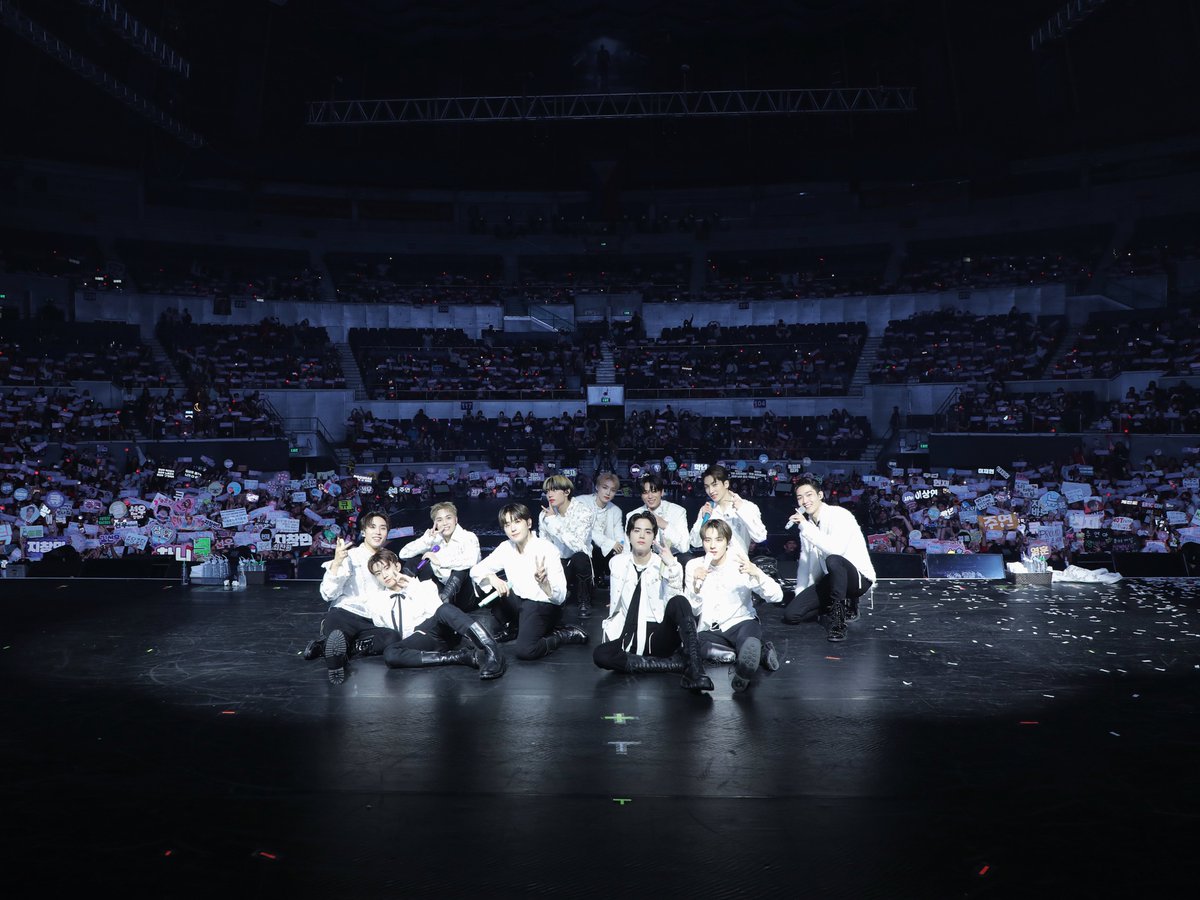IST_THEBOYZ's tweet photo. [📸] THE BOYZ 2ND WORLD TOUR : ZENERATION IN MANILA 공연 완료🧬 THE B의 뜨거운 응원에 더보이즈는 오늘도 행복했습니다❣️ 소중한 추억을 만든 하루☺️ 항상 고맙고 사랑해요😘

#THEBOYZ #더보이즈 #ZENERATION #제너레이션 https://t.co/OykwLryxwn