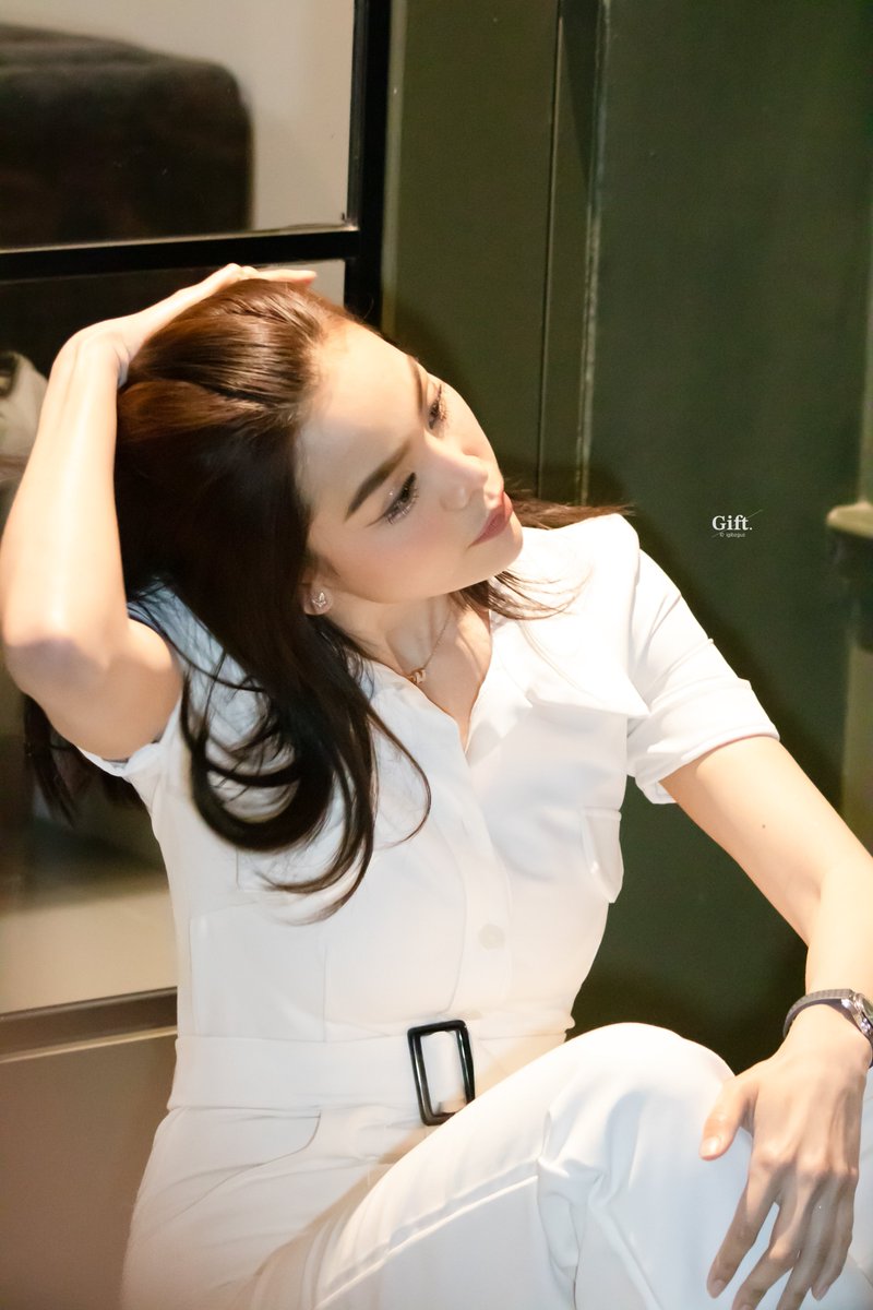 igibzguz's tweet photo. อย่าเสยผมบ่อยค่ะ 🫣

#VIVSKINLIVExENGFA
#อิงฟ้ามหาชน #EngfaWaraha @EWaraha https://t.co/emhFhFiB34