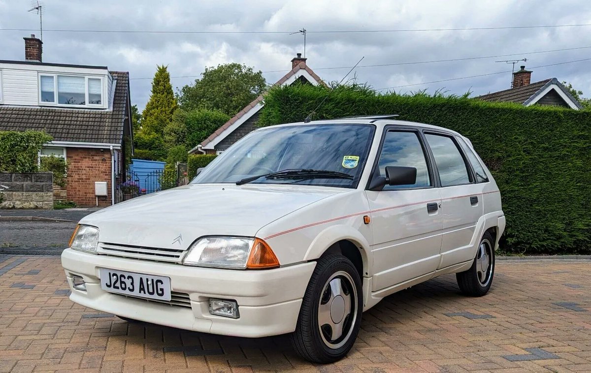 Retroprojects's tweet photo. 1991 Citroen AX GT5
Ad - See eBay link >> https://t.co/7TmLfcBVNJ
#citroenax #citroen #classiccar #classiccarforsale https://t.co/UoFW1wmstJ