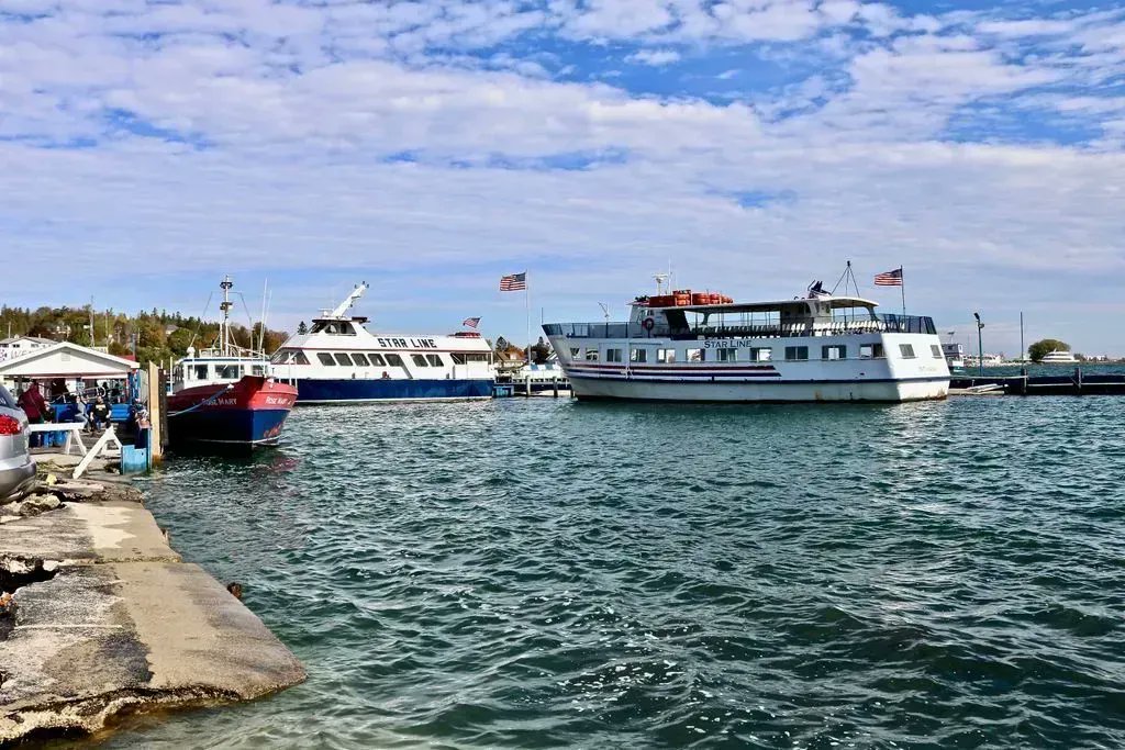 Look how high the water was last year at the Star Line Dock in St. Ignace.
#starline #mackinacislandferry #stignace #lakehuron #greatlakes