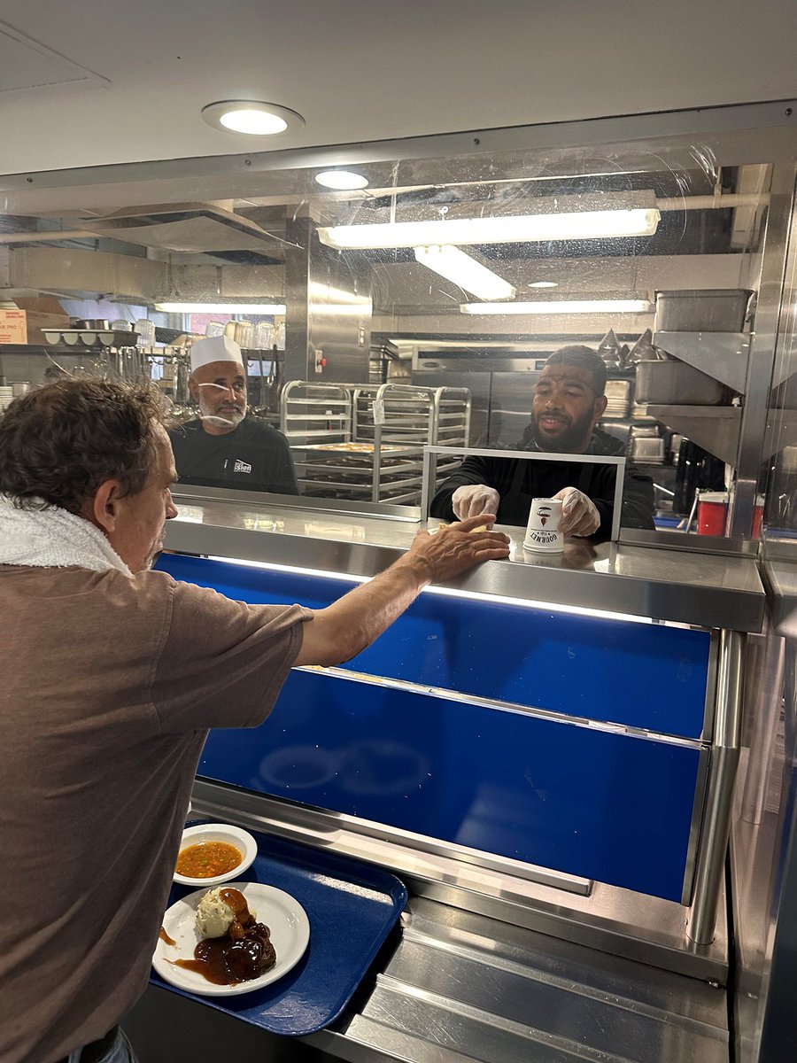 The Ottawa Mission (@ottawamission) on Twitter photo Tyron Vrede, of the <a href="/REDBLACKS/">Ottawa REDBLACKS</a> volunteered to prepare and serve dinner for our clients at the shelter. ๐๐
When we asked him why he's supporting The Ottawa Mission, Tyron expressed the values of his faith and the importance of giving back to the community.
Thank you Tyron! Tyron Vrede, of the <a href="/REDBLACKS/">Ottawa REDBLACKS</a> volunteered to prepare and serve dinner for our clients at the shelter. ๐๐
When we asked him why he's supporting The Ottawa Mission, Tyron expressed the values of his faith and the importance of giving back to the community.
Thank you Tyron!