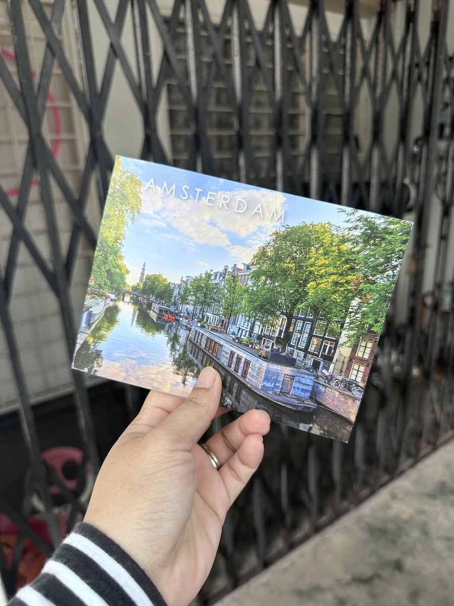 Iylham's tweet photo. Thank you @drucederus, for this. 💕 I love postcards! https://t.co/oiShdpdSxe