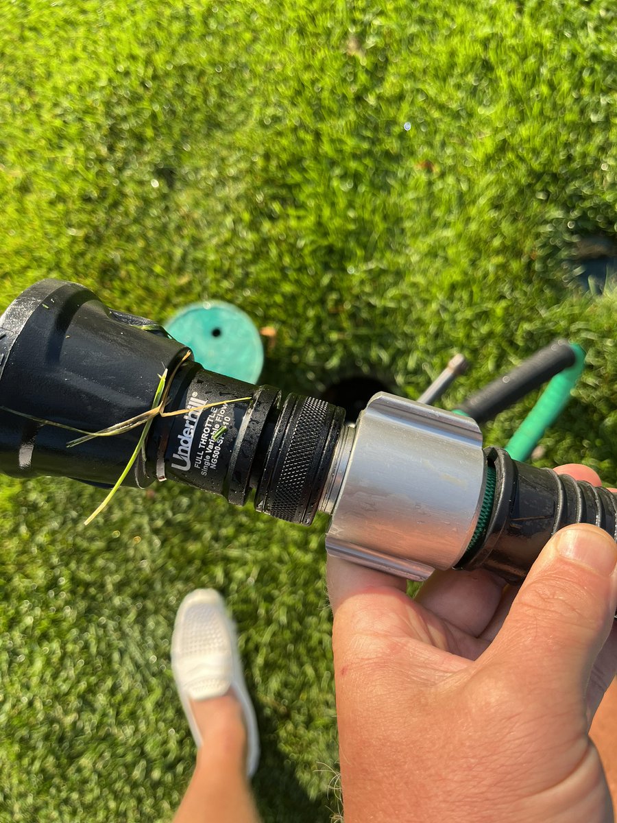 hcc_super_1910's tweet photo. 10 outta 10 so far on the @underhillcorp hose @sty2112. Great pressure, light weight. Doesn't kink in cart. 
#homerun #alllllday https://t.co/0cdtihhi7B