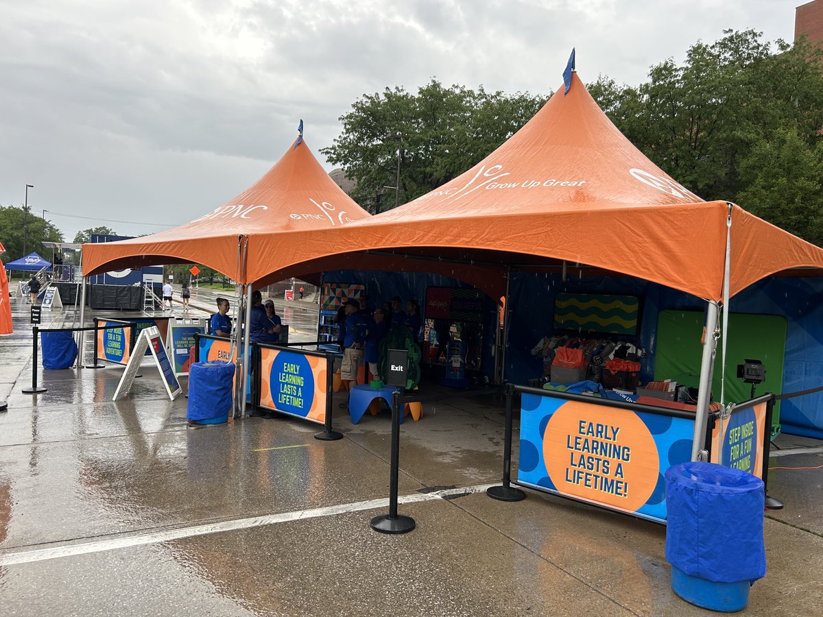Hey ⁦<a href="/ThreeRiversFest/">Three Rivers Festival</a>⁩ kids! Don’t let the rain stop you. The #PNCGrowUpGteat Mobile Learning Adventure is waiting for you! ⁦<a href="/VisitFortWayne/">Visit Fort Wayne</a>⁩ ⁦<a href="/CityofFortWayne/">Fort Wayne, Indiana</a>⁩ ⁦<a href="/RiverfrontFW/">Riverfront Fort Wayne</a>⁩