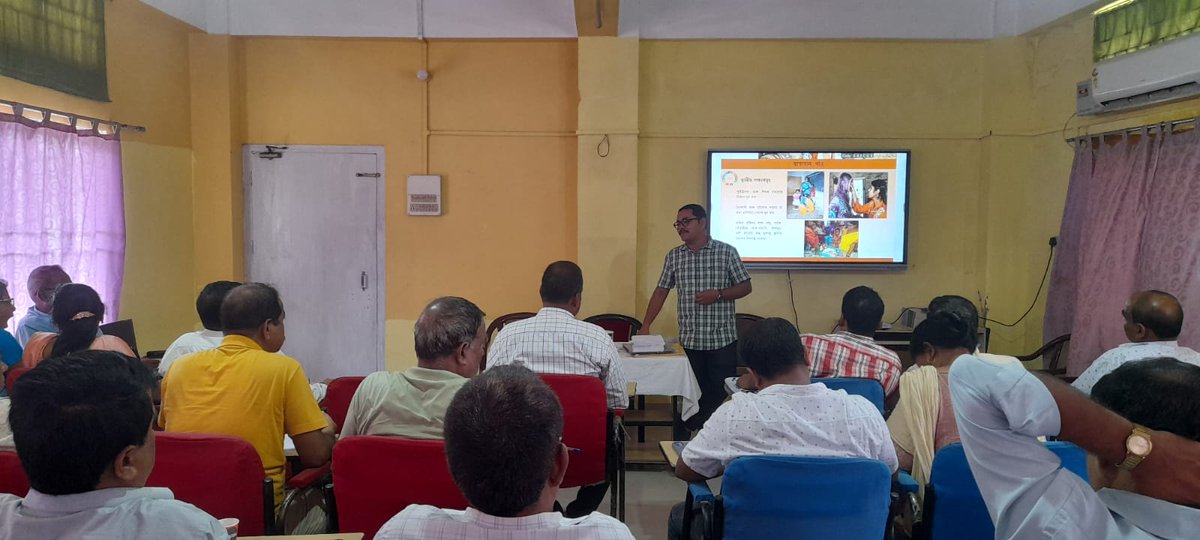mopr_goi's tweet photo. Department of Panchayat &amp; Rural Development, Government of #Assam organizes training on the adoption of #UPI- based #Cashless Transaction by #Panchayats &amp; #AuditOnline from 14th to 15th July 2023, for #GP Secretaries of #Morigaon district, at #SIPRD HQ, #Khanapara, Assam. 

#MoPR https://t.co/yz1yzJXAO0