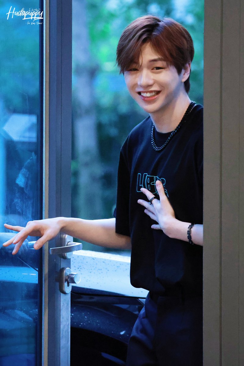 hudapuppy's tweet photo. 230715 팬싸 퇴근

˃̣̣̥᷄⌓˂̣̣̥᷅샤라라랄녹았어

#강다니엘 #KANGDANIEL https://t.co/QJihB9Aoxb
