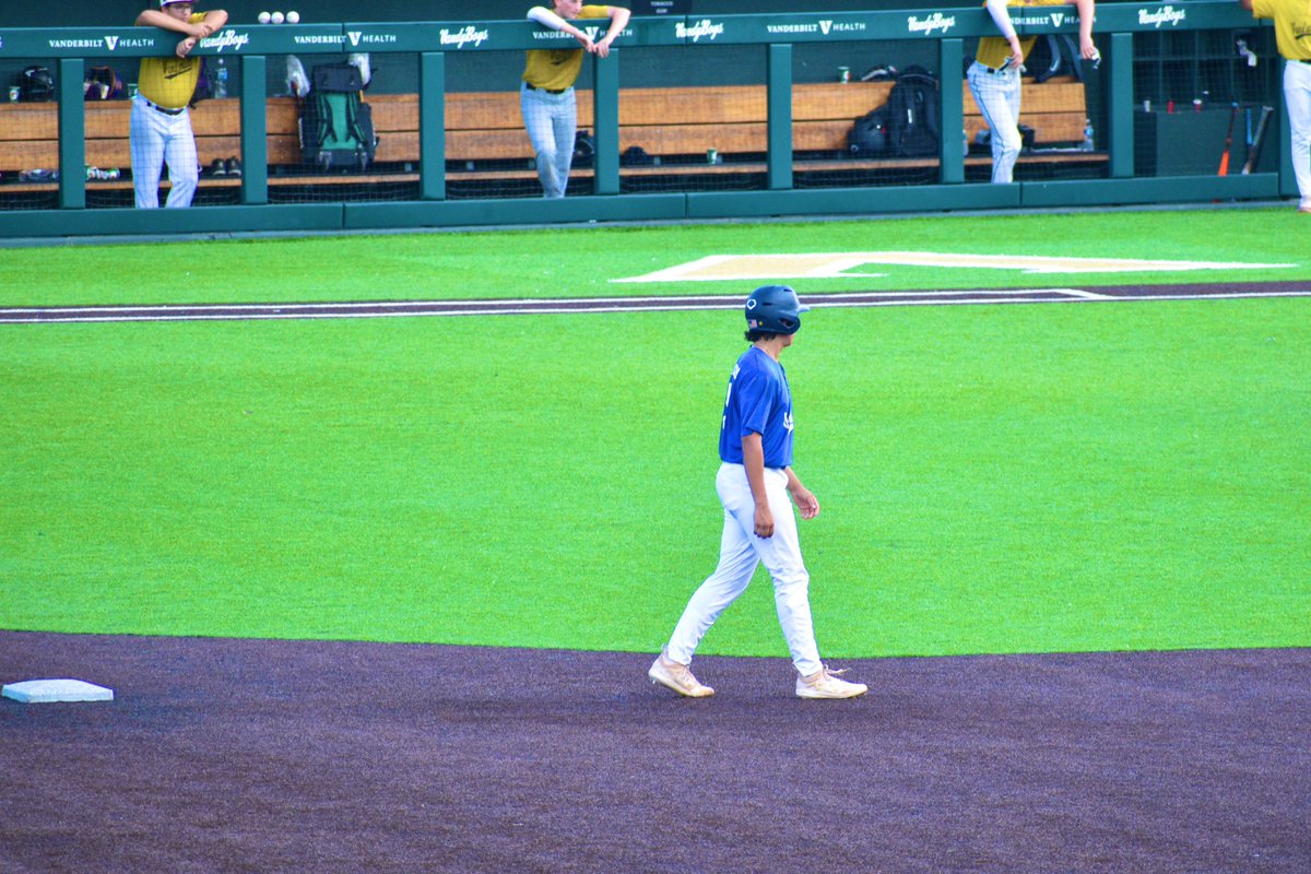 DominicSingle10's tweet photo. Thank you Coach Corbin &amp; Vandy staff for an amazing camp experience. #AnchorDown https://t.co/UeojmgMWbl