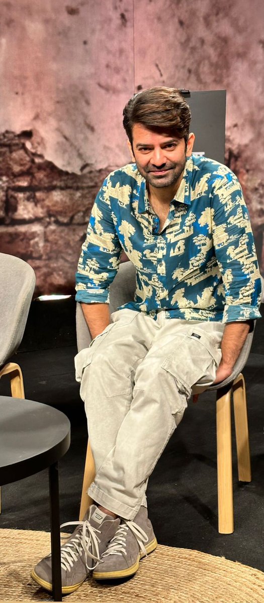 I_am_Madiha's tweet image. Got #THMS coz the director saw Arjun in him

Got #DryDreams after the makers saw his performance in THMS

Got #TGIDF after he played Arjun.Tanveer casted him again in #Asur #BadtameezDil 

Zeeshan saw his potential for #Halahal 

Casted for #WhenaManLovesaWoman by his BHPH costar