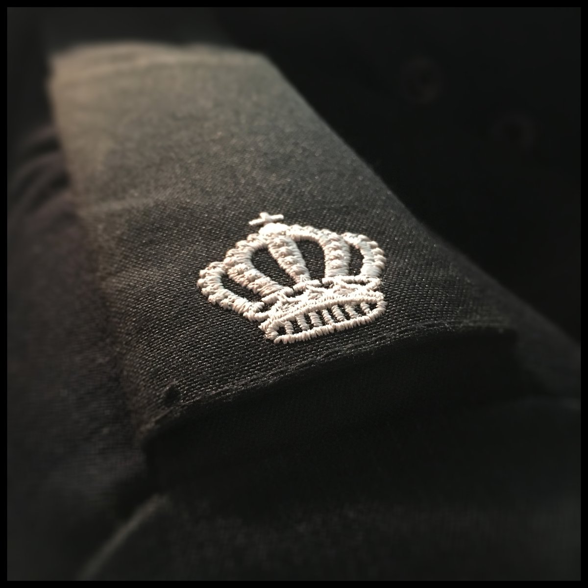 Nya aspiranter har kommit ut nu. Jag får en ny på måndag.

Under 6 månader är det meningen att aspiranterna ska få testa på delar av den polisiära grundverksamheten i syfte att knyta ihop skolans (oftast) teori med verklighetens (kärva) praktik.

Här följer några tips i en tråd: