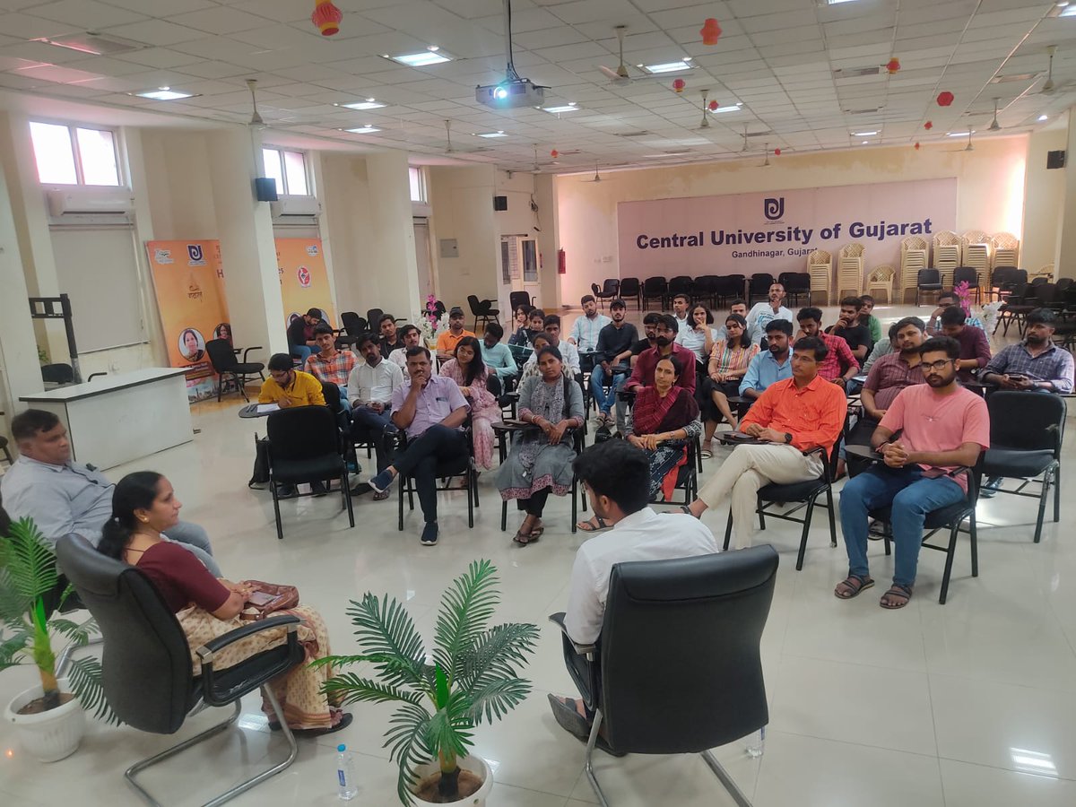 shyam_mm's tweet photo. On the 5th day of ABVP Week, we organised a panel discussion on "India's growing population: asset or liability."
#75yearsofabvp 🚩🚩 https://t.co/gZq6UJpy9B