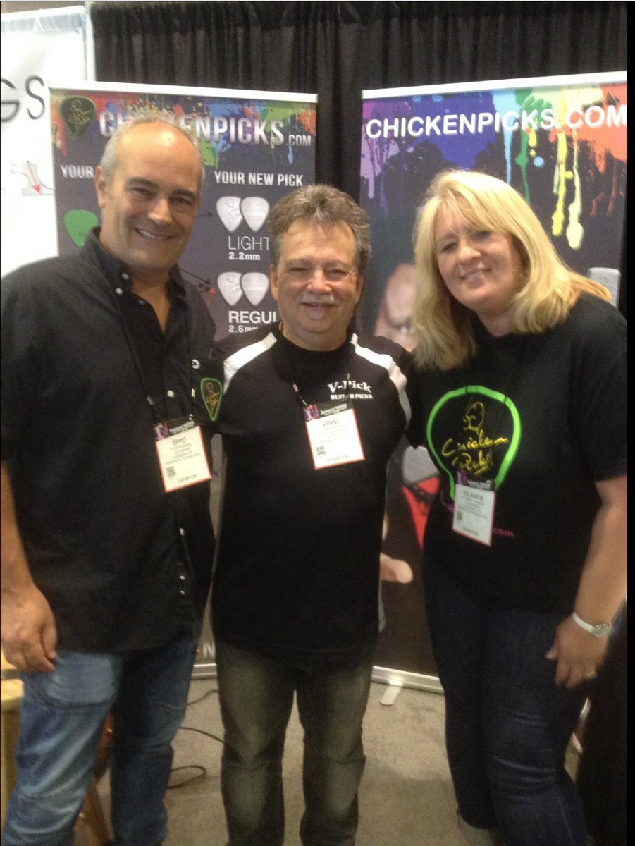 _ChickenPicks_'s tweet photo. This was a nice meeting at Summer NAMM 2018
Vinni from V-Picks came by our booth.
https://t.co/yS3MLTnJVU
#guitar #guitarist #guitarplayer #gibsonguitar #fender #chickenpicks #guitarpicks #chicagomusicexchange #sweetwater #musiciansfriend #vpicks https://t.co/WF6cTfxW7q