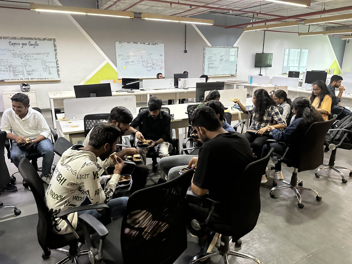 hackthisfall's tweet image. We had a good time over snacks and networking at #HTFHyderabad city meet-up 😋 

#HackThisFall #HTFMeetups ✨