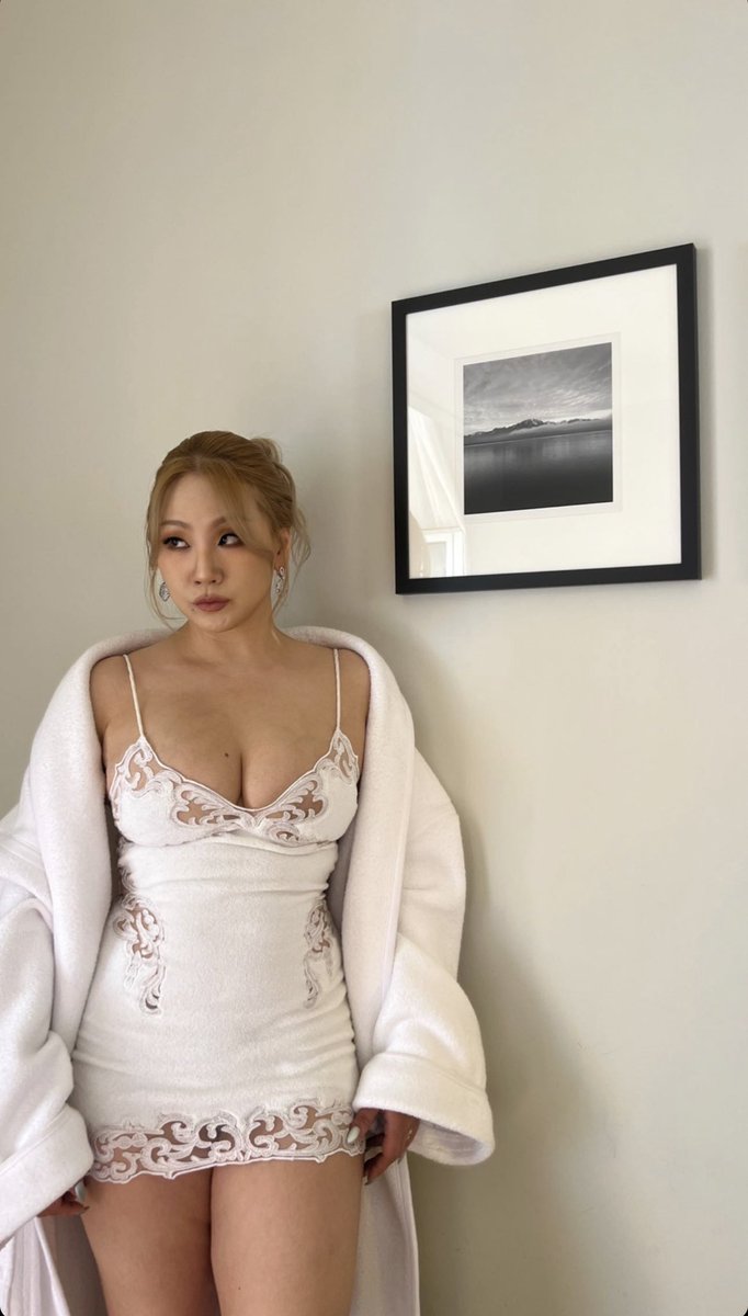 CLTheBaddestFemale tweet media