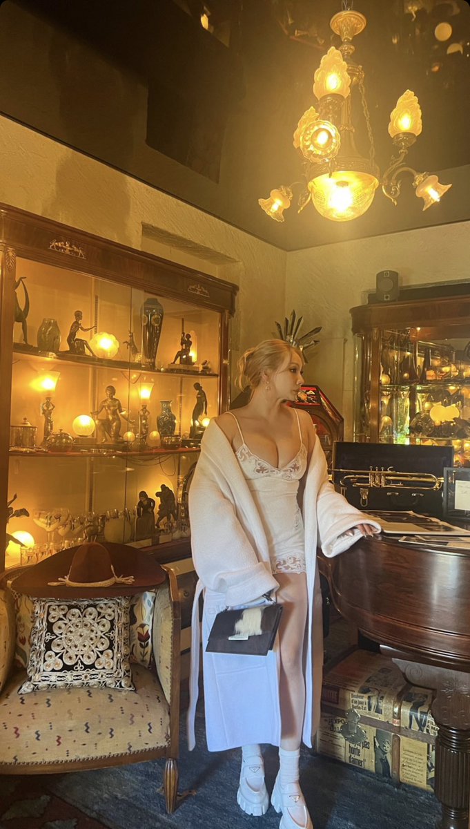 CLTheBaddestFemale tweet media