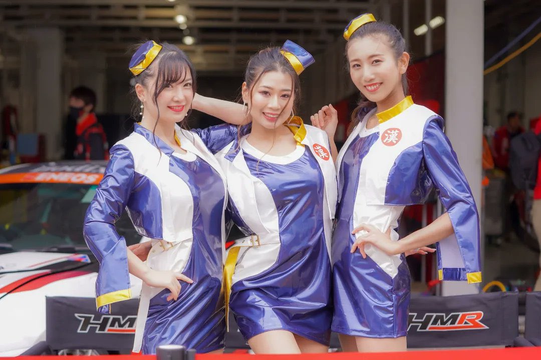 butamaosyan's tweet photo. 明日は鈴鹿サーキットにASIA GT応援に参ります❤️
ピットウォーク写真撮りに来てな❤️
#RQ
#レースクイーン
#bodix
#ASIAGT https://t.co/riizbOHD23
