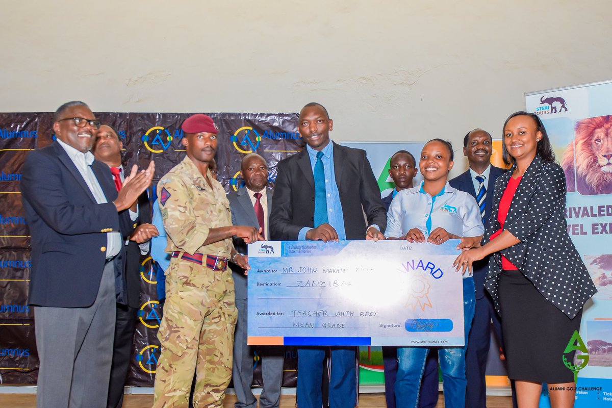 steritours_ke's tweet photo. 1/2.  We at Steri Tours recently partnered with Alumni Challenge, empowering alumni to impact their former schools. This year's winner, Fabian Kebo, chose Nanyuki High School. We gave their best teacher a 3-day vacation to Zanzibar, creating unforgettable experiences. https://t.co/15ELT4Elh3