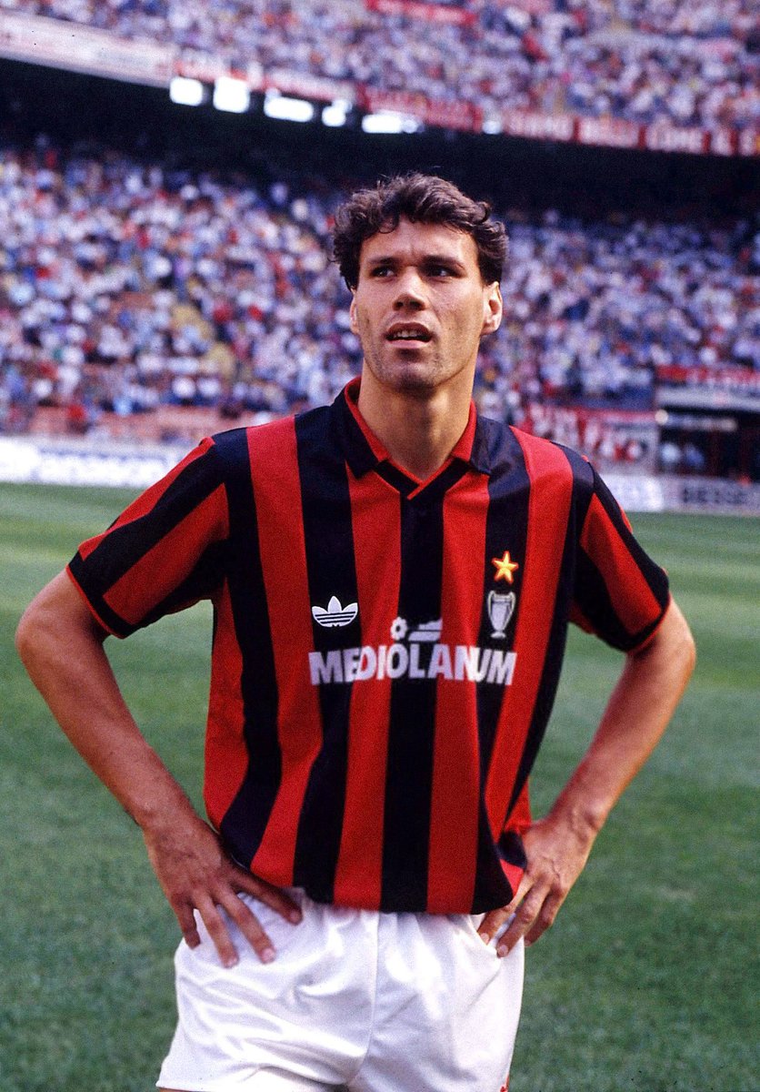 1991-92 Marco Van Basten of AC Milan looks on before the Serie A on Stadio Giuseppe Meazza in Milan, Italy. https://t.co/Pbye9kQc8m