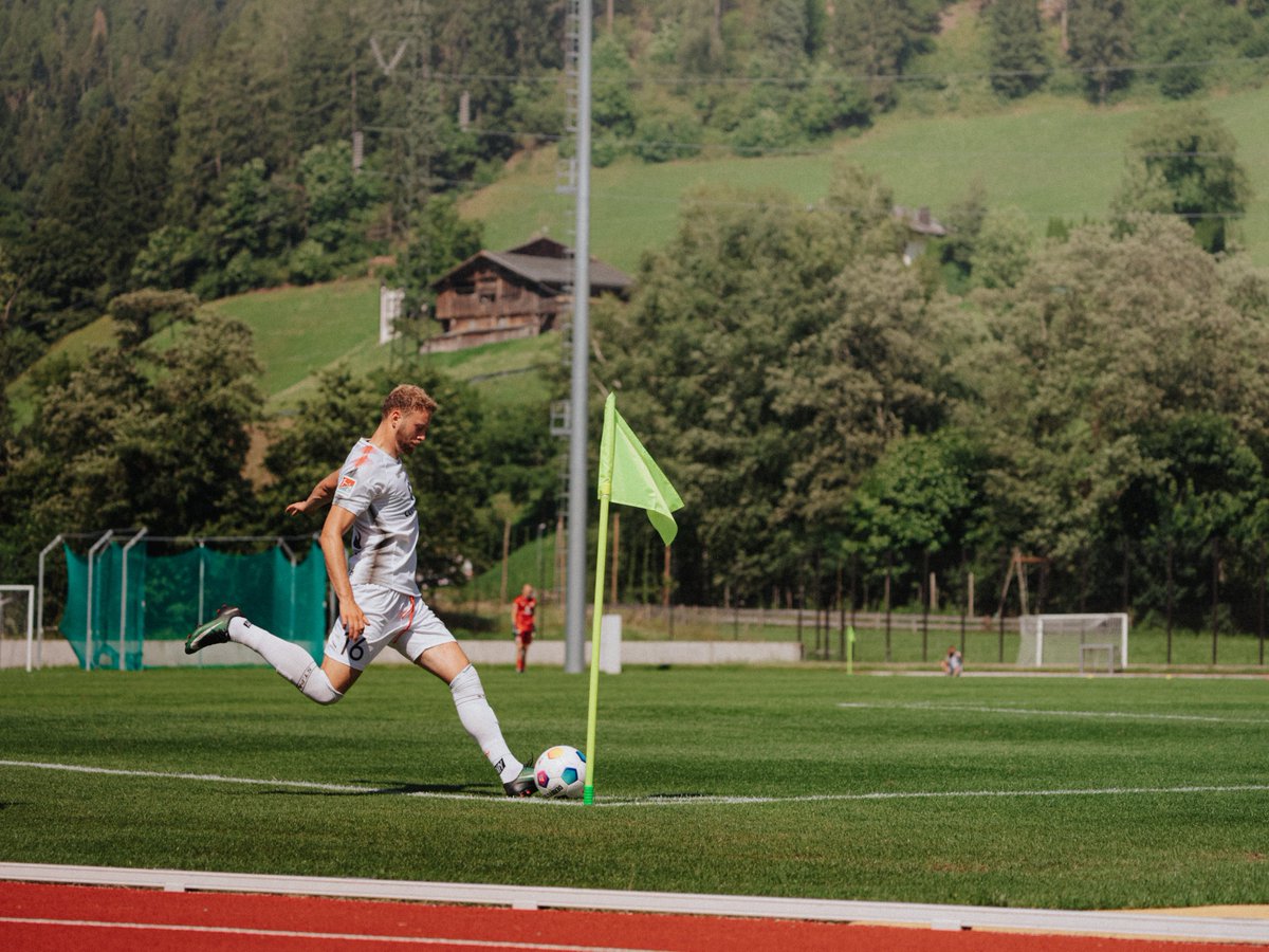 fcstpauli's tweet photo. 58.: Tor!!! Ein erneuter Patzer in der Hintermannschaft der Arminen ermöglicht Tormaschine Adam #Dzwigala einen weiteren Treffer in der Vorbereitung.
#fcsp #dscfcsp | 0:2 https://t.co/Uj1rMFQEPY