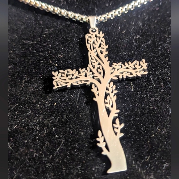 theposhdoc's tweet photo. So good I had to share! Check out all the items I'm loving on @Poshmarkapp from @SharonPuttiness #poshmark #fashion #style #shopmycloset #victoriatownsend #unknown: https://t.co/CBCuadUX5V https://t.co/lw39Qd7xgi