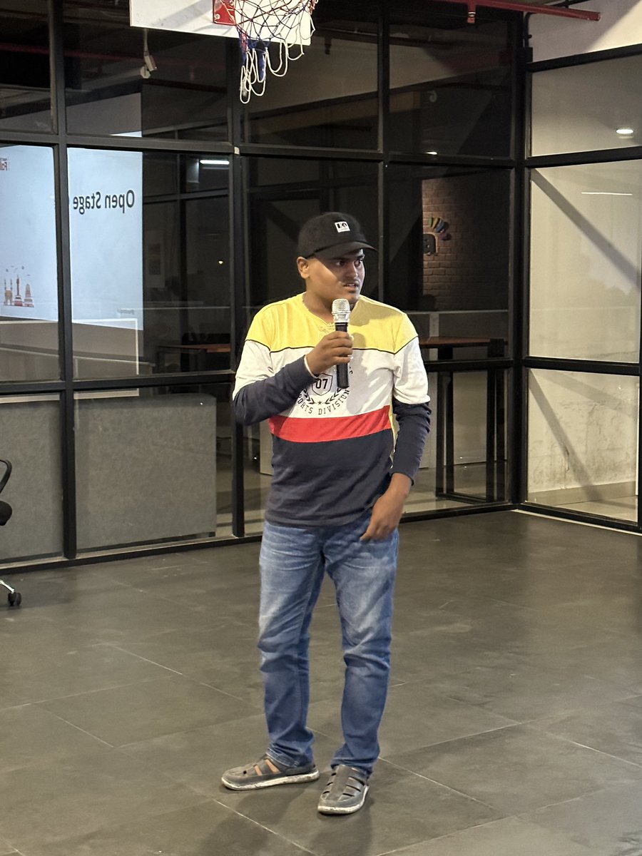 hackthisfall's tweet image. Like always, we had the Open Stage and it was lovely to hear from our attendees at #HTFHyderabad city meetup! 🧡

#HackThisFall #HTFMeetups ✨