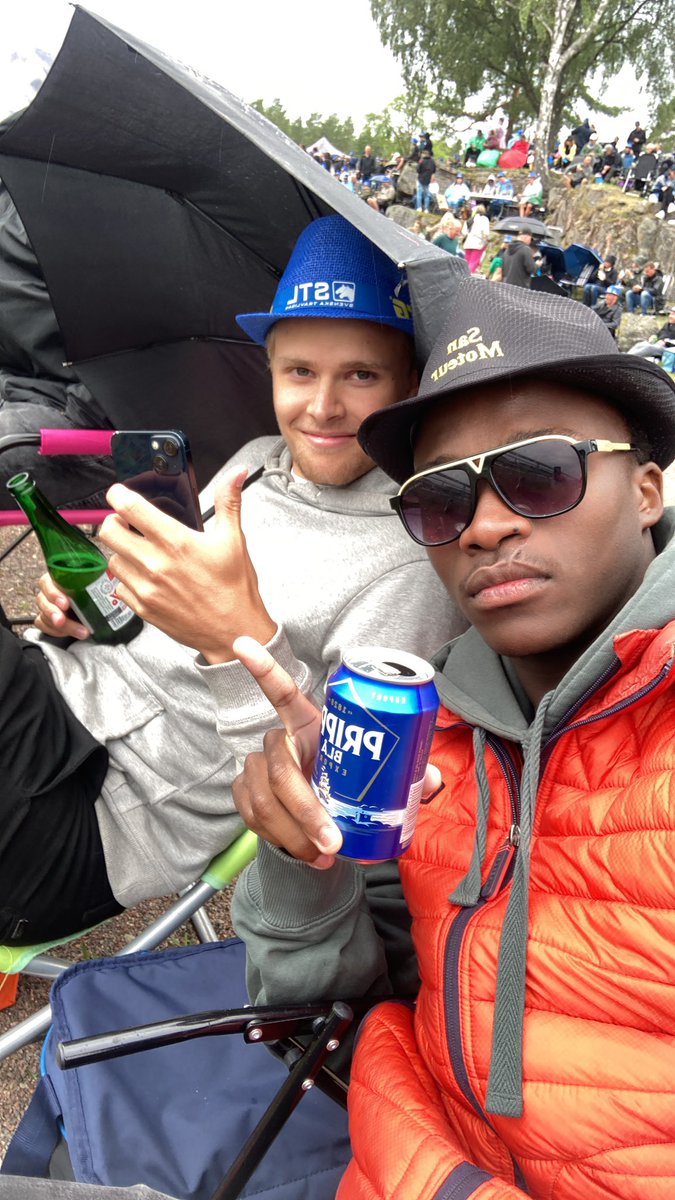 KLAVHED8's tweet image. Älska Årjäng 🐎🐎🐎#Easymoney