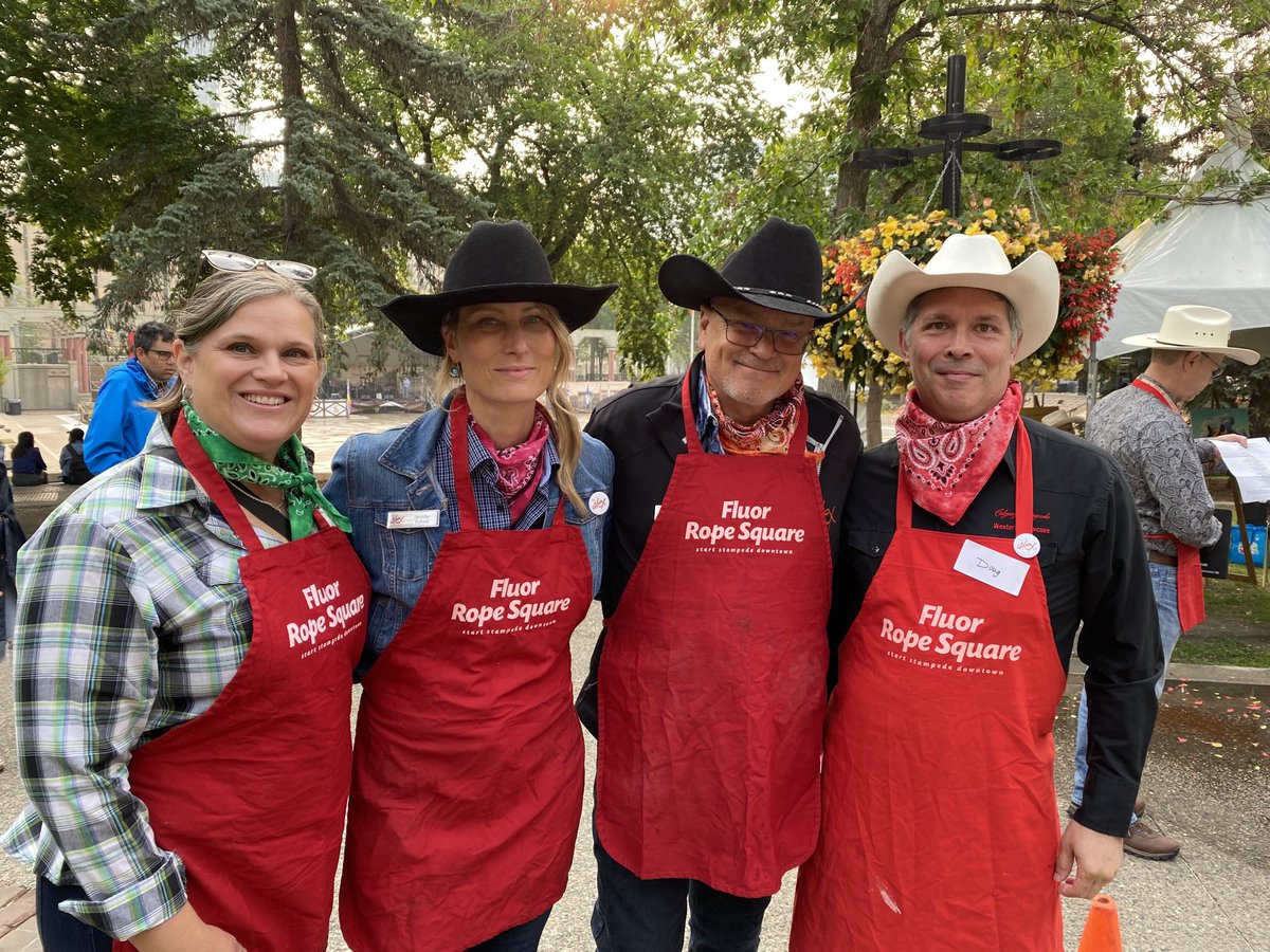 ⁦<a href="/TheAlexCHC/">The Alex</a>⁩ Stampede Breakfast volunteers are ready to have some fun! Thank you ⁦<a href="/FluorCorp/">Fluor Corporation</a>⁩ for hosting us! #ServingCommunity #Stampede2023